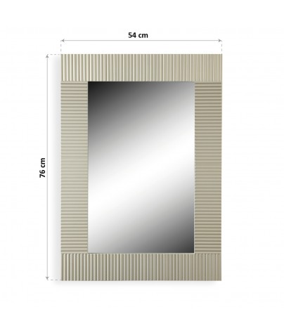 Wandspiegel aus Metall. Dänemark-Modell