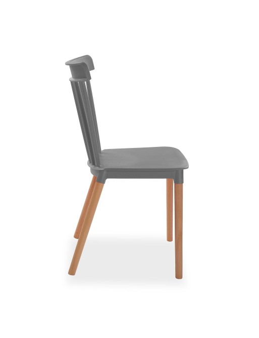 Quatre chaises de cuisine grises, modèle Suède