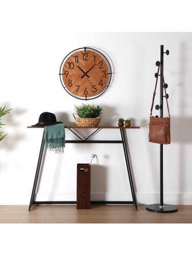 AMARO MODEL ENTRANCE TABLE