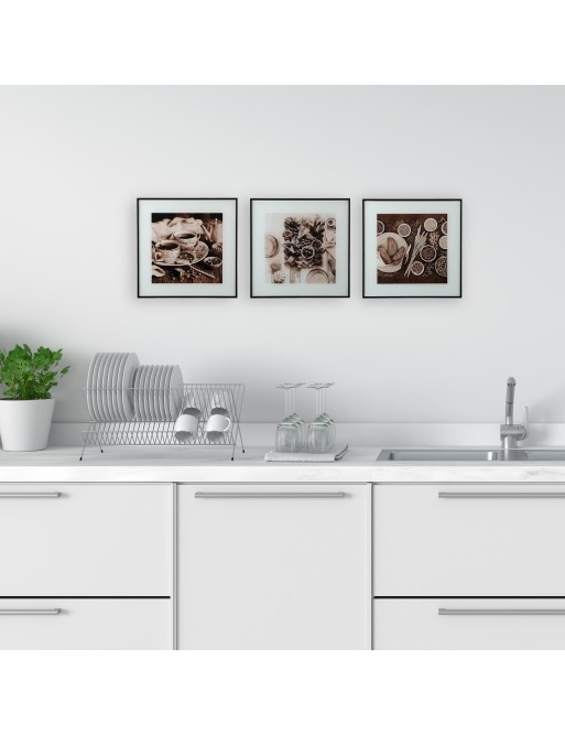 MODEL TABLE WITH FOOD FRAME