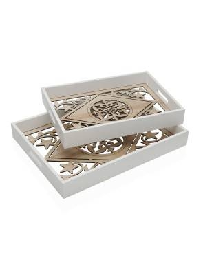 SET OF TWO NATURAL WOODEN TRAYS