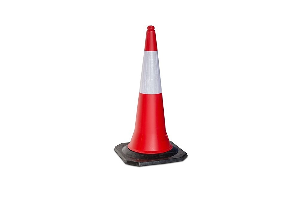 Reflective Cones with rubber Base ( 9 m. )