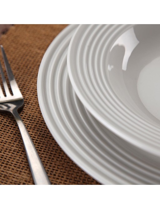 TABLEWARE WITH 18 PIECES RELIEF MODEL OF CIRCLES WHITE