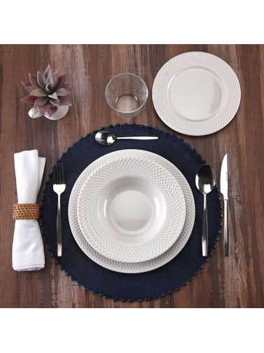 VAJILLA CON 18 PIEZAS MODELO RELIEVE CHEVRON BLANCA