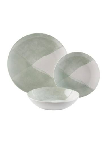 18-PIECE GREEN PICNIC DINNER SET