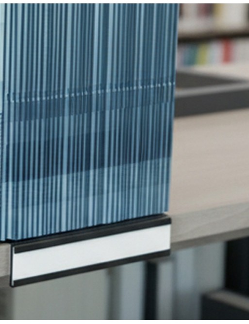 Metal label holder (6302). Color blue