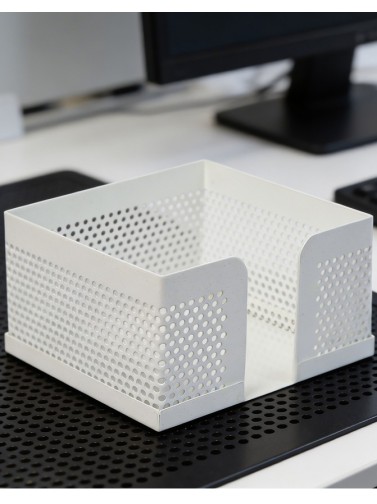 Note holder. White