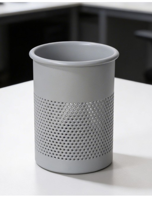 Pot à crayons ou porte-stylo métallique argent (13,5 x 9,5 cm)