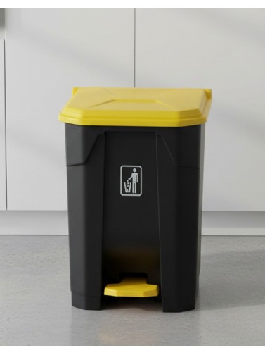 Container with pedal 40 Liters. Yellow lid