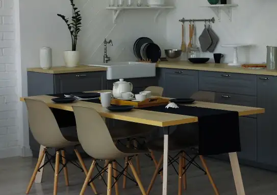 bodegon-casa-interior-vista-comedor-cocina-muebles-elegantes 1.jpg